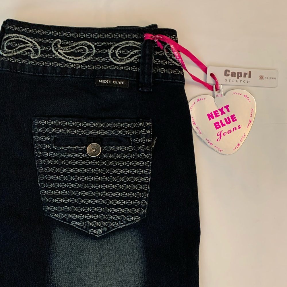 Women’s Black Embroidered Jeans - Picture 3 of 15